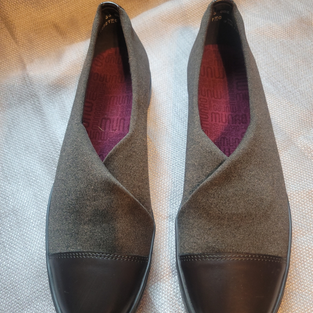 Munro Plum Stretch Slip-On Loafers Women's Size 9.5SS Brown/Maroon Comfort Flats